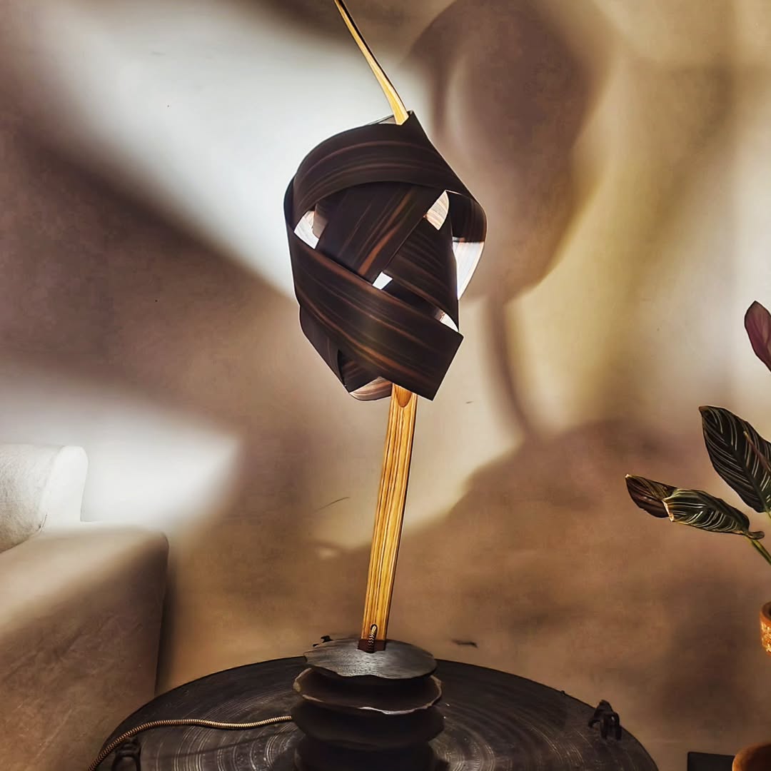 Aurore Palissandre — 85 cm, rosewood veneer shade